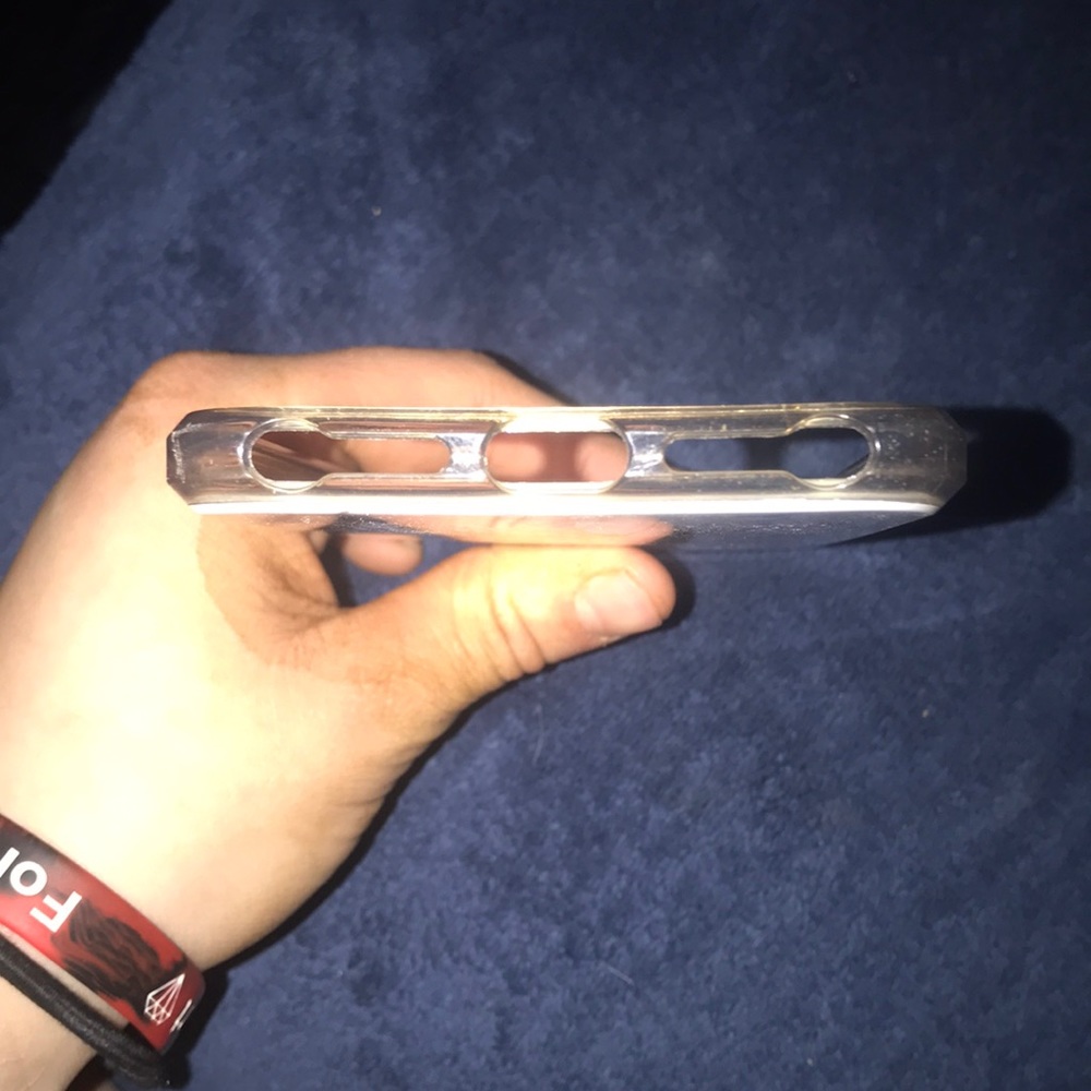 iPhone case - Picture 3 of 3